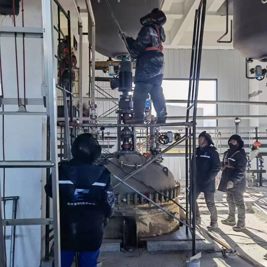 阿拉善巴音敖包工业园区某化工厂自动化施工掠影